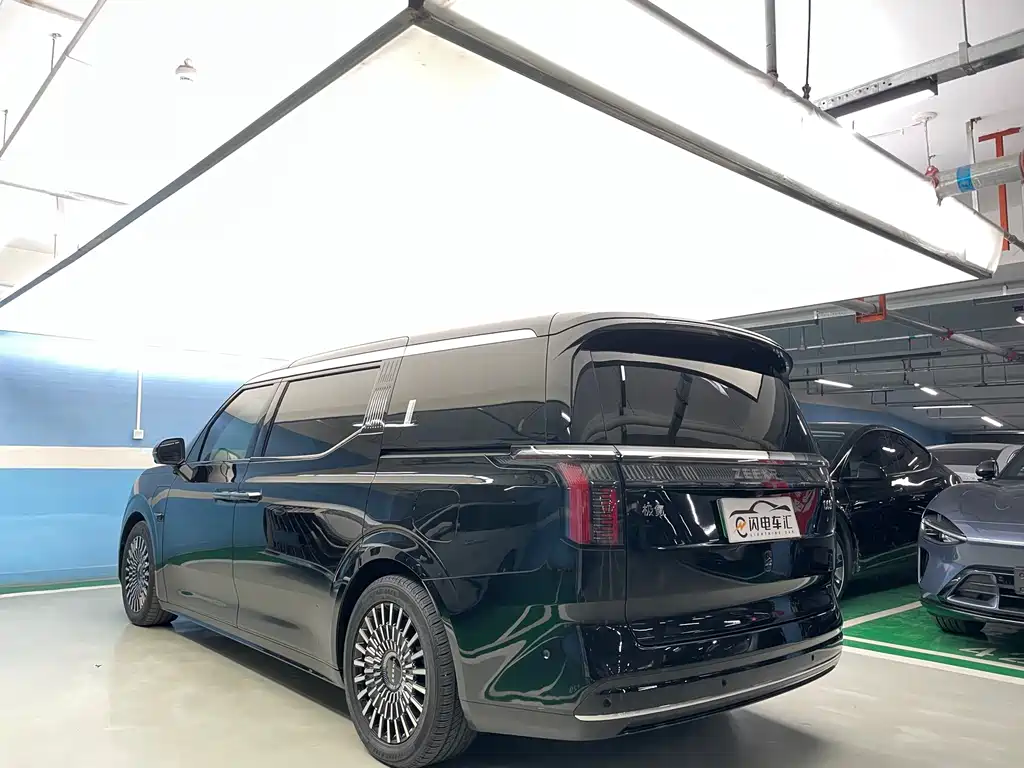 ZEEKR EXTREME KRYPTON 009