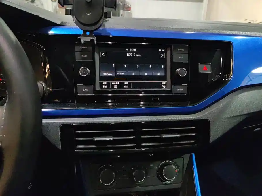 Volkswagen Polo — миниатюра 13