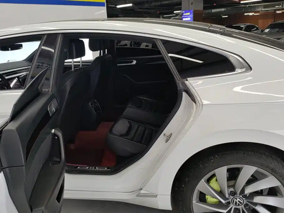 Volkswagen CC — миниатюра 11