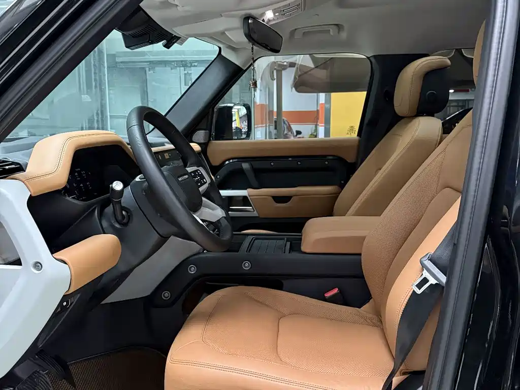 Land Rover Defender — миниатюра 12
