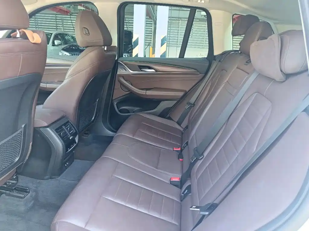 BMW X3 — миниатюра 8