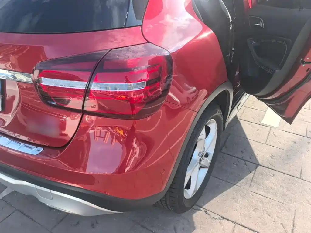 Mercedes-Benz GLA — миниатюра 8