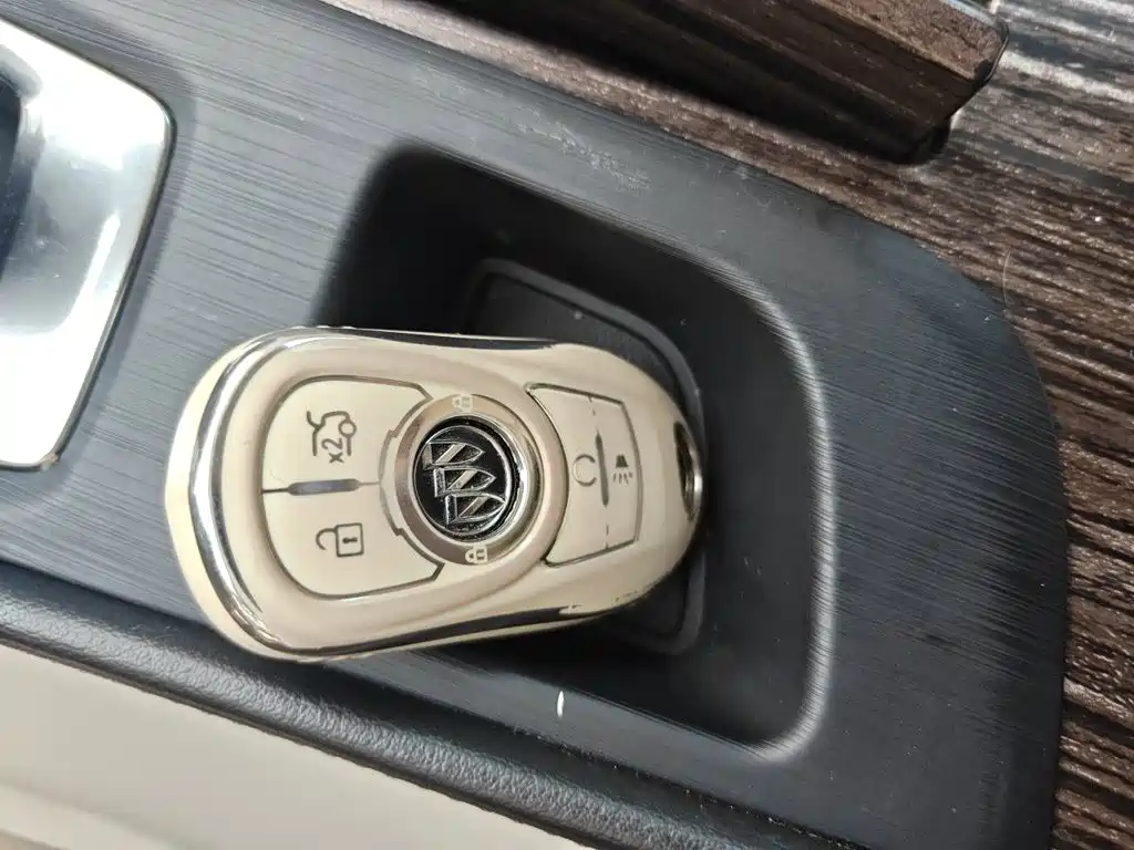 Buick LaCrosse — миниатюра 12