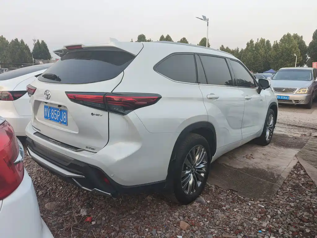 Toyota Highlander — миниатюра 9