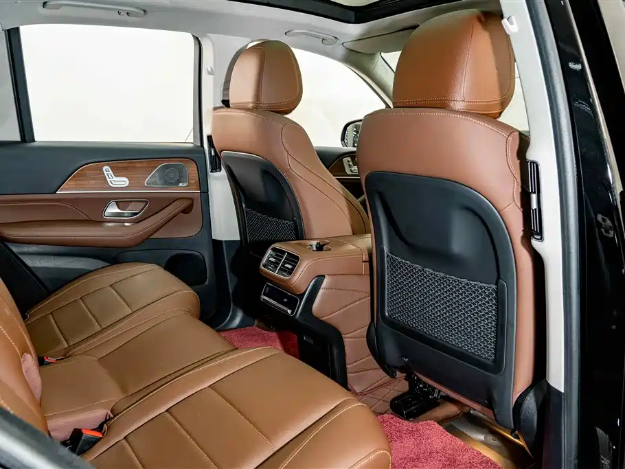 Mercedes-Benz GLE (Import) — миниатюра 23