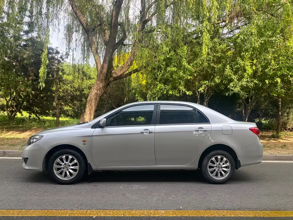 BYD L3 2013 1.5L AT Comfort