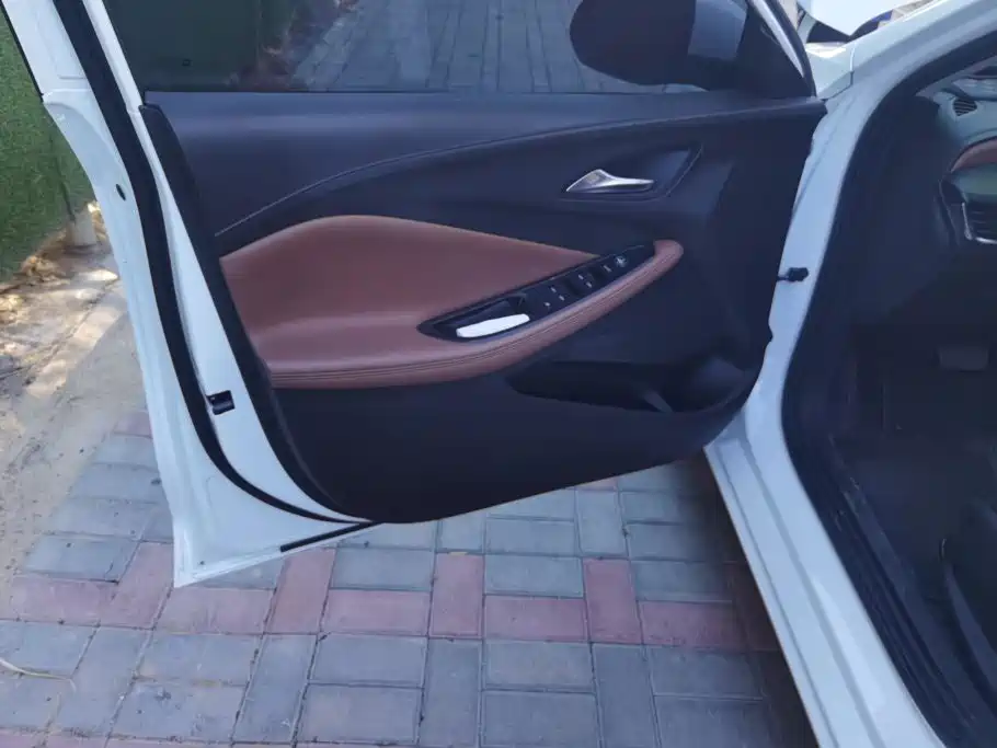 Buick Verano — миниатюра 7