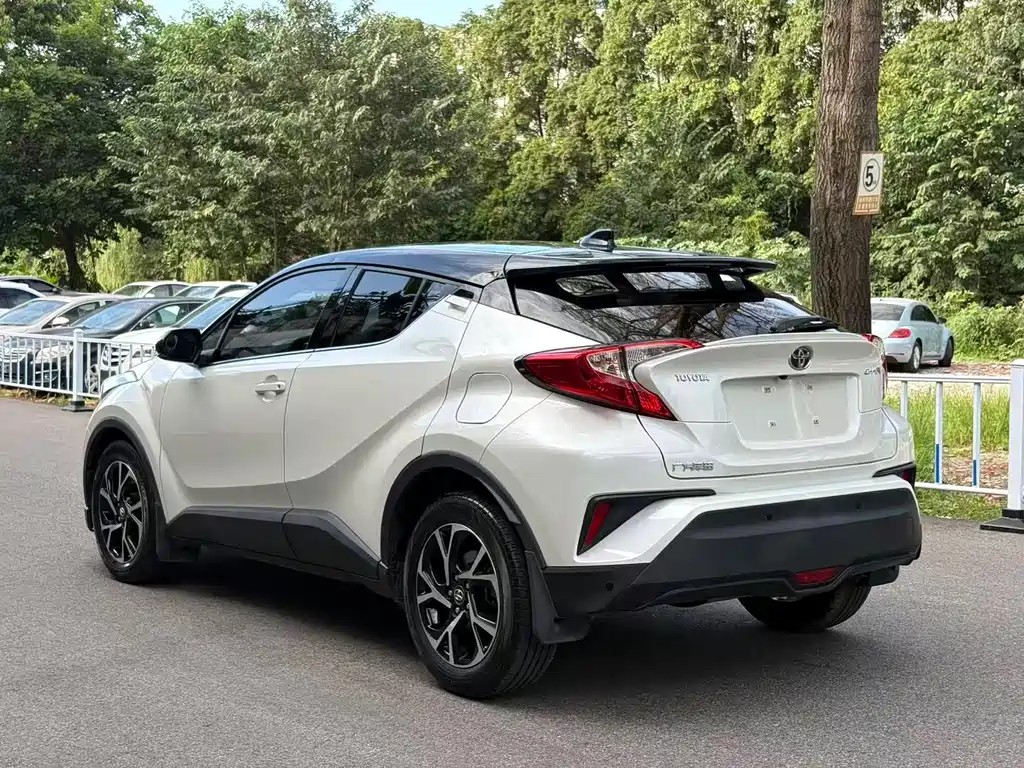 Toyota C-HR — миниатюра 4