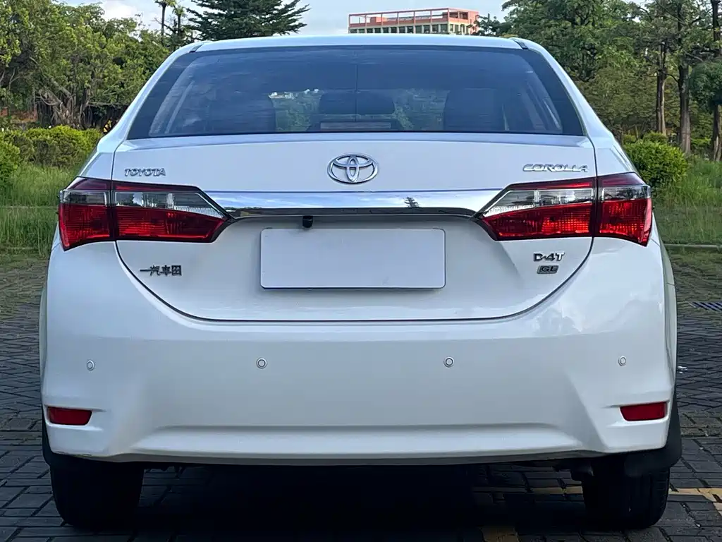 Toyota Corolla — миниатюра 12
