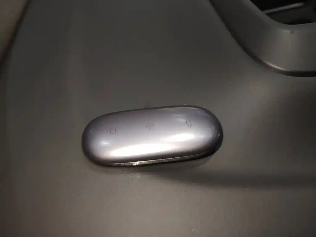 Li Auto Li L9 — миниатюра 9