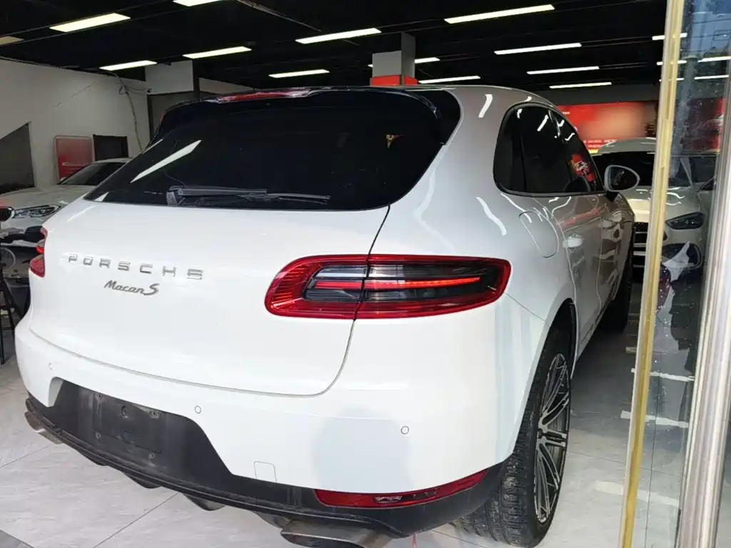 Porsche Macan — миниатюра 7