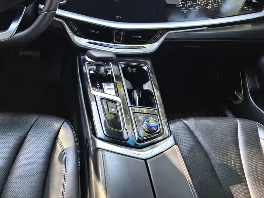 Geely Borui Hybrid — миниатюра 16