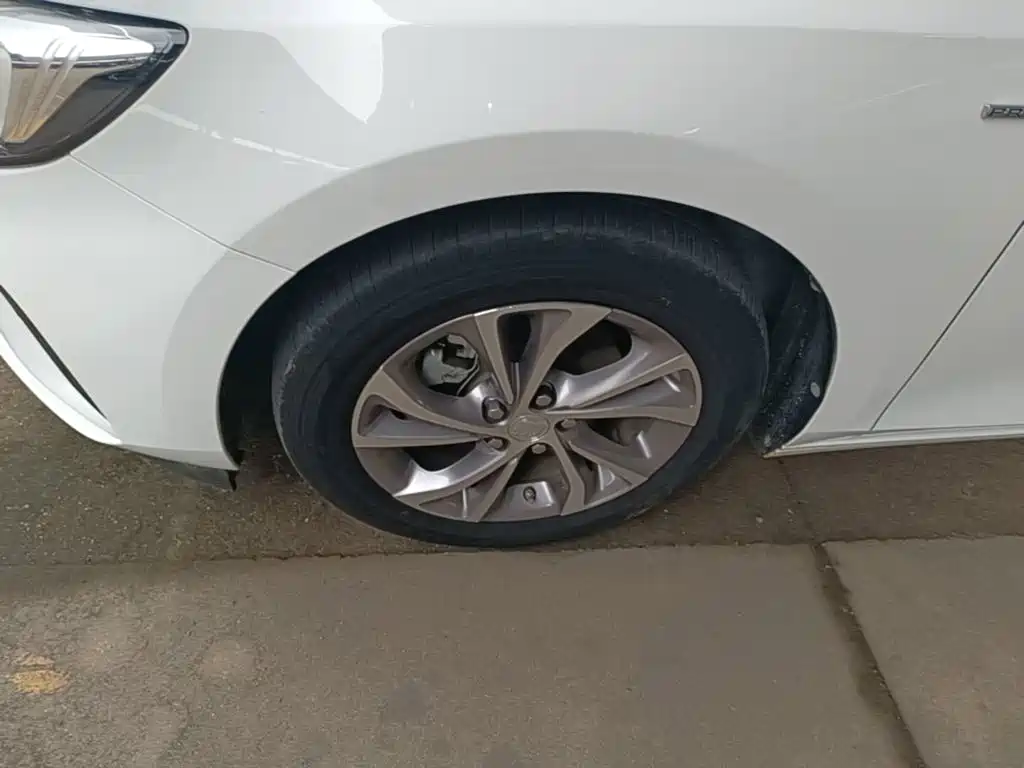 Buick Verano — миниатюра 23