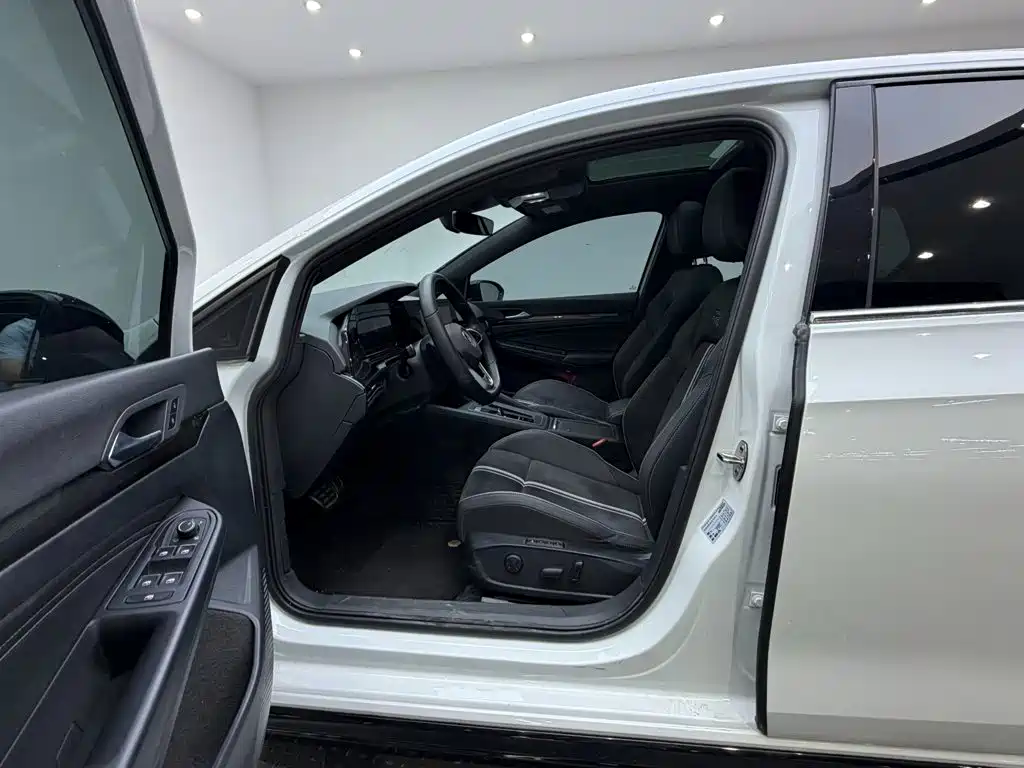Volkswagen Golf — миниатюра 13