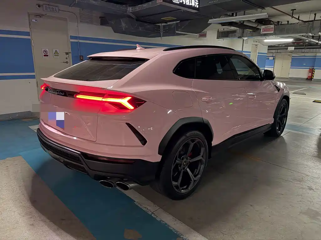 Lamborghini Urus — миниатюра 4