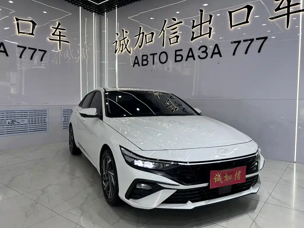 Hyundai Elantra — миниатюра 3