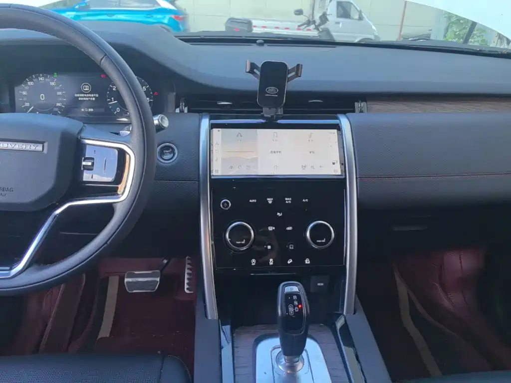 Land Rover Discovery Sport — миниатюра 13
