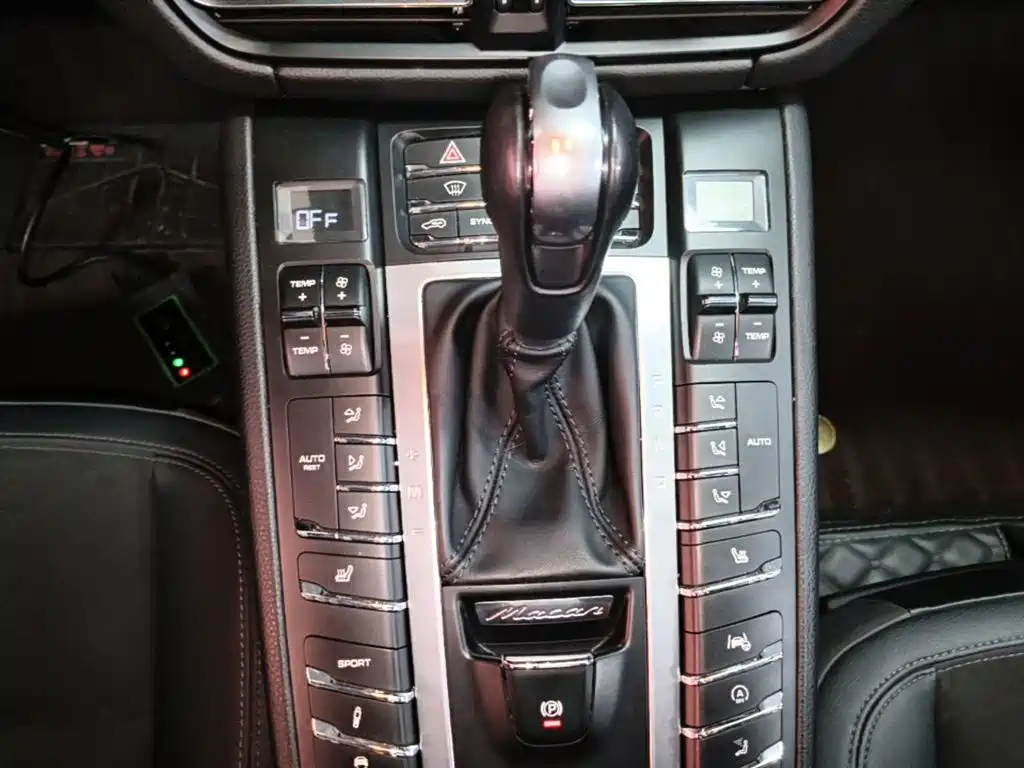 Porsche Macan — миниатюра 14