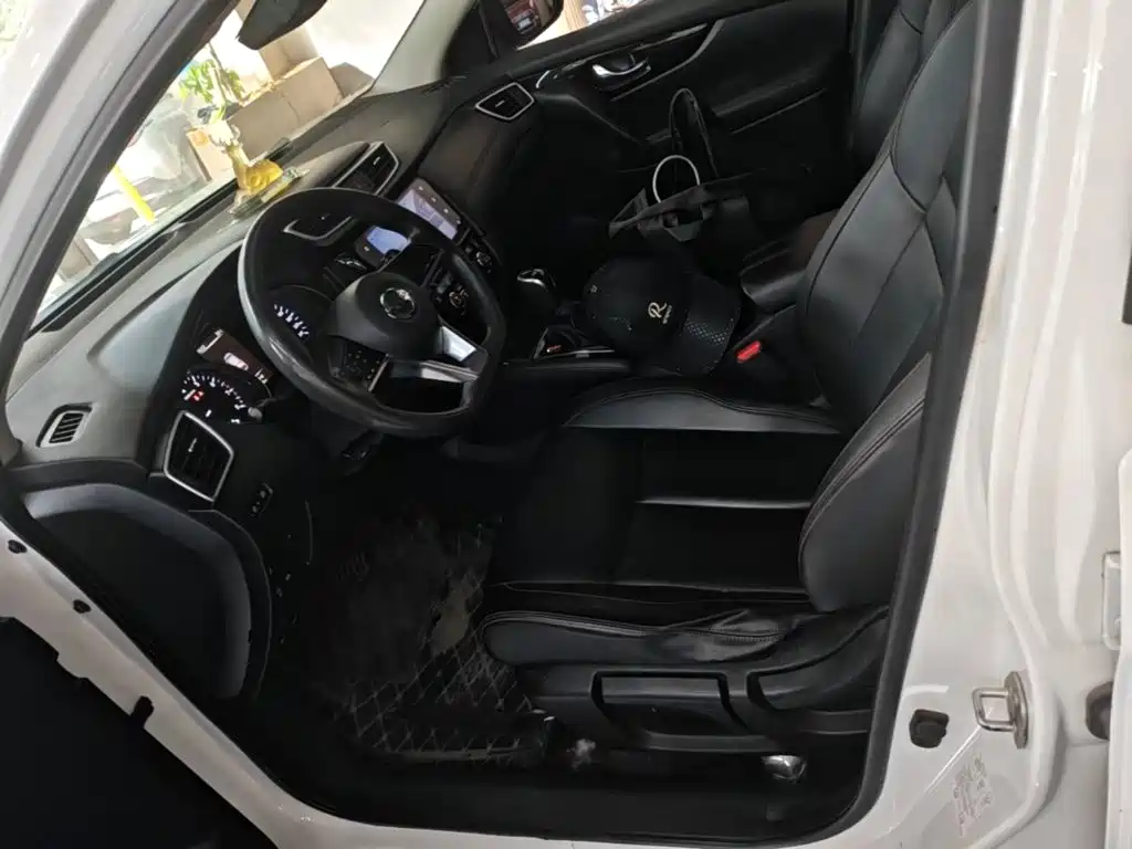 Nissan Qashqai — миниатюра 15
