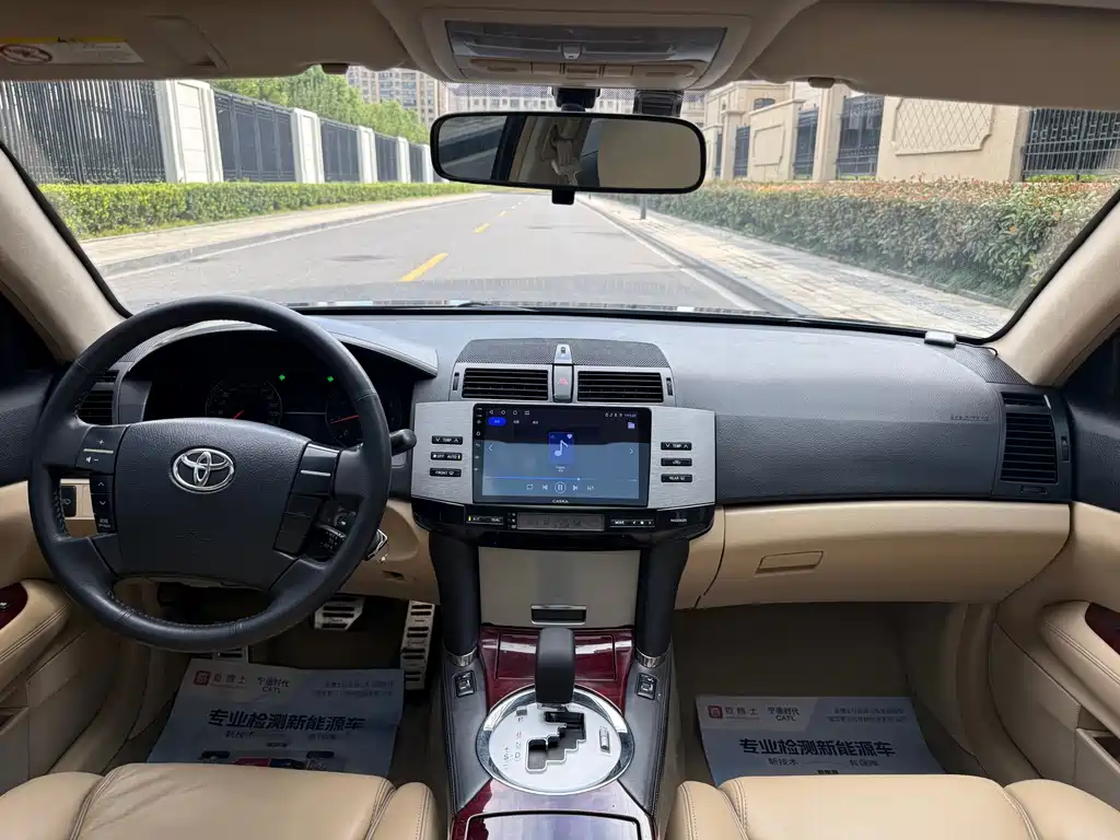 Toyota Reiz — миниатюра 10