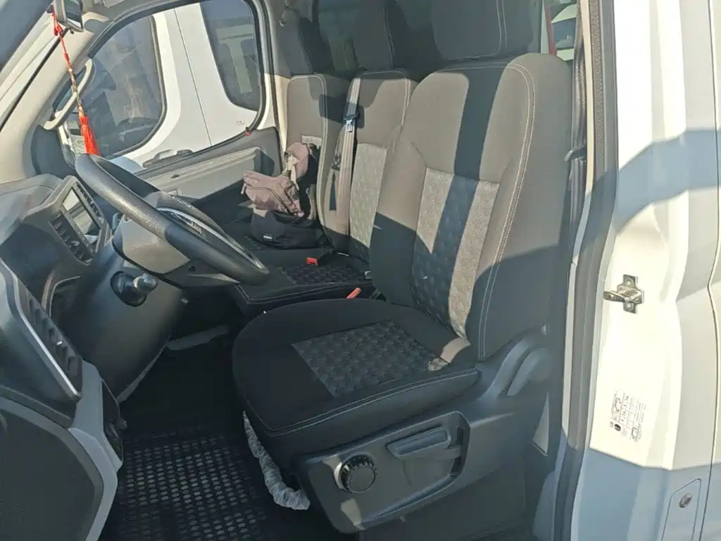 Maxus V80 — миниатюра 15