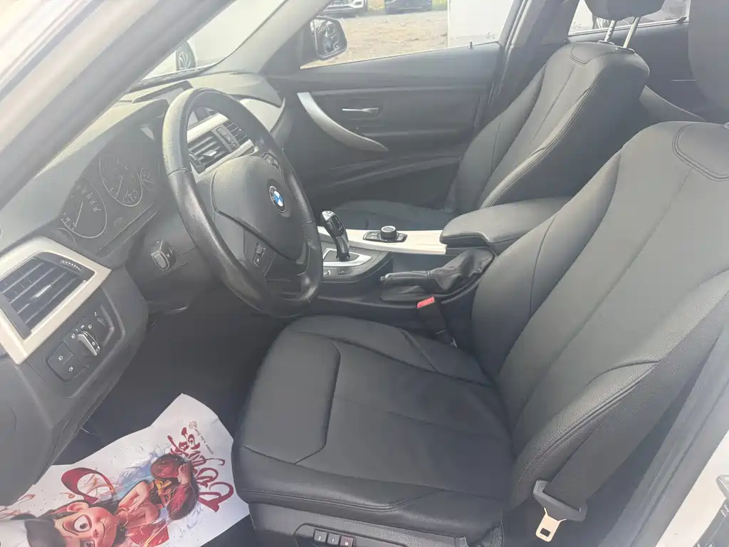 BMW 3 Series — миниатюра 4