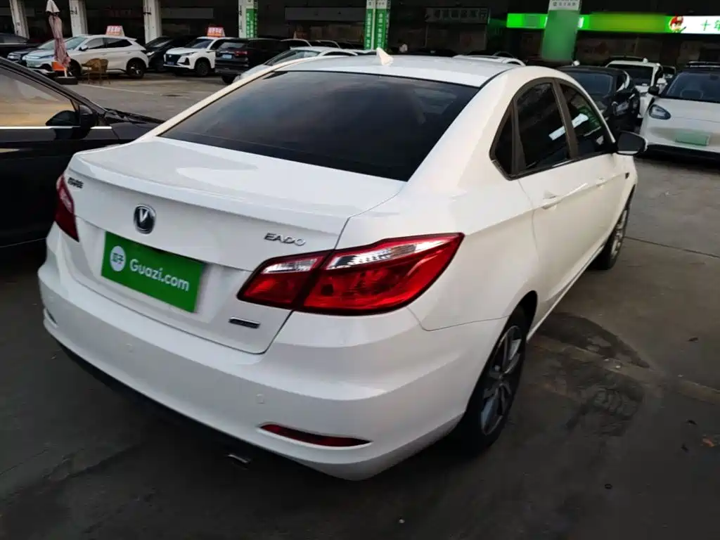 Changan Eado — миниатюра 7
