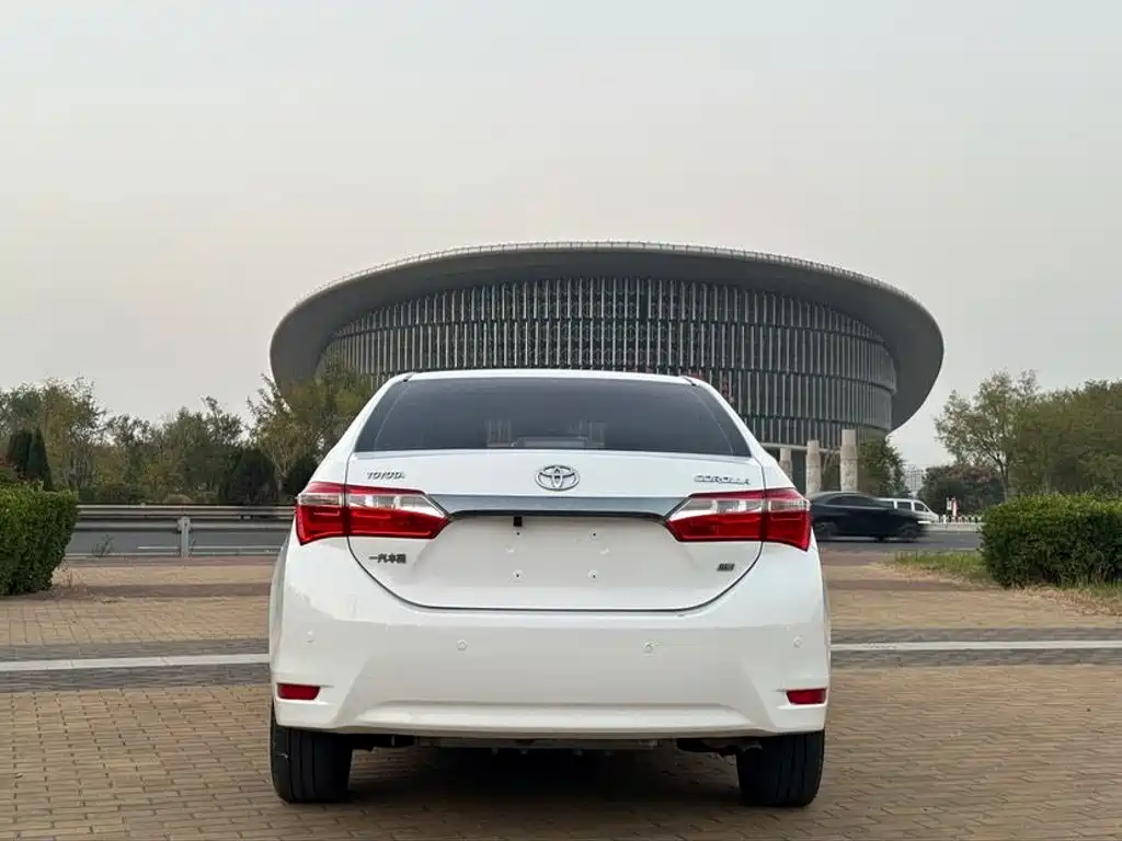 Toyota Corolla — миниатюра 5