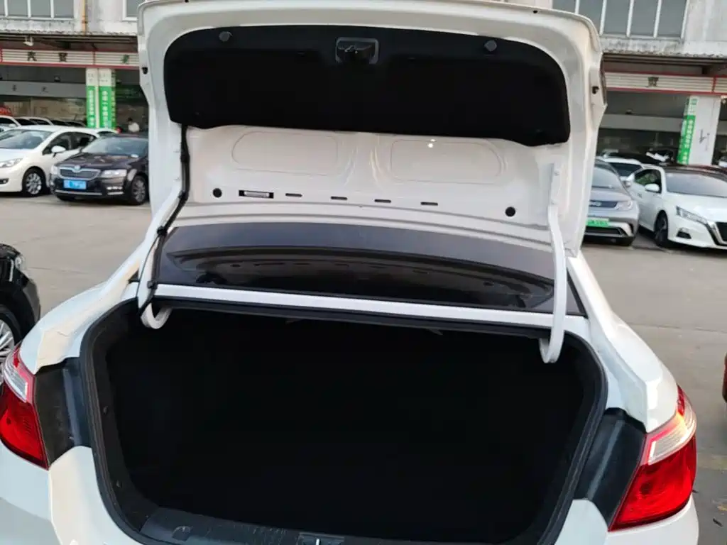 Changan Eado — миниатюра 19