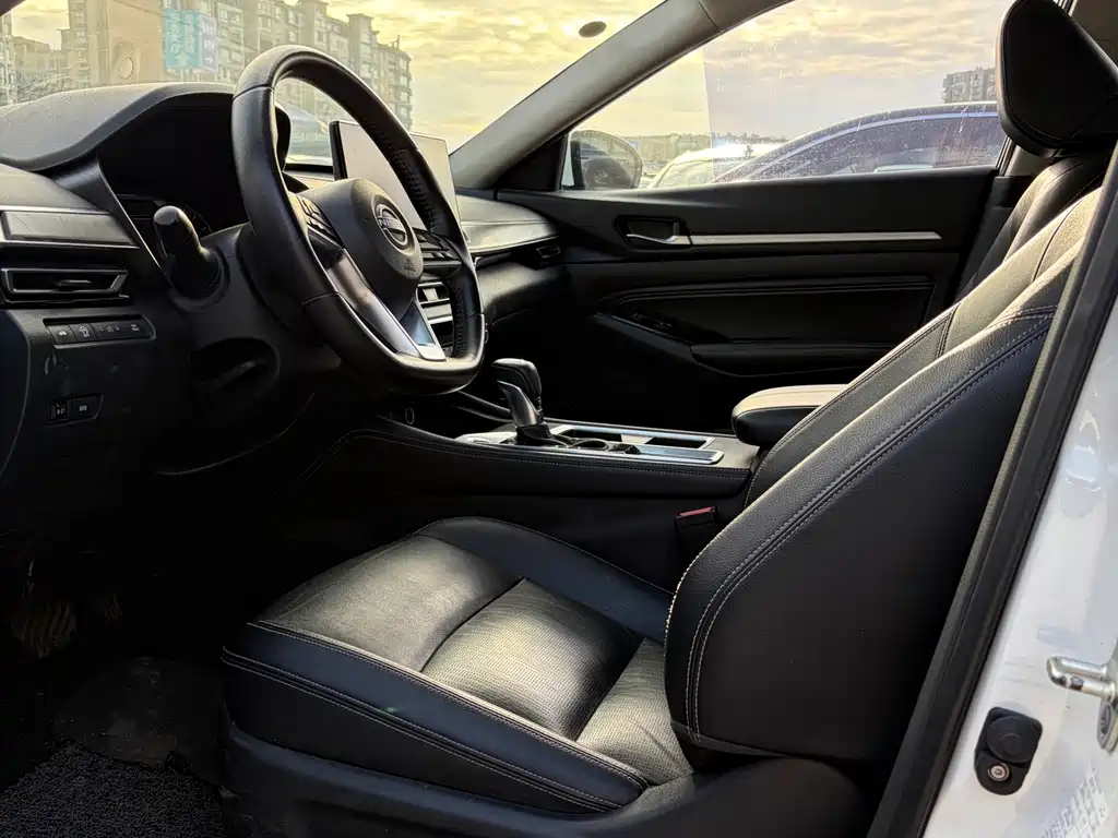 Nissan Teana — миниатюра 10
