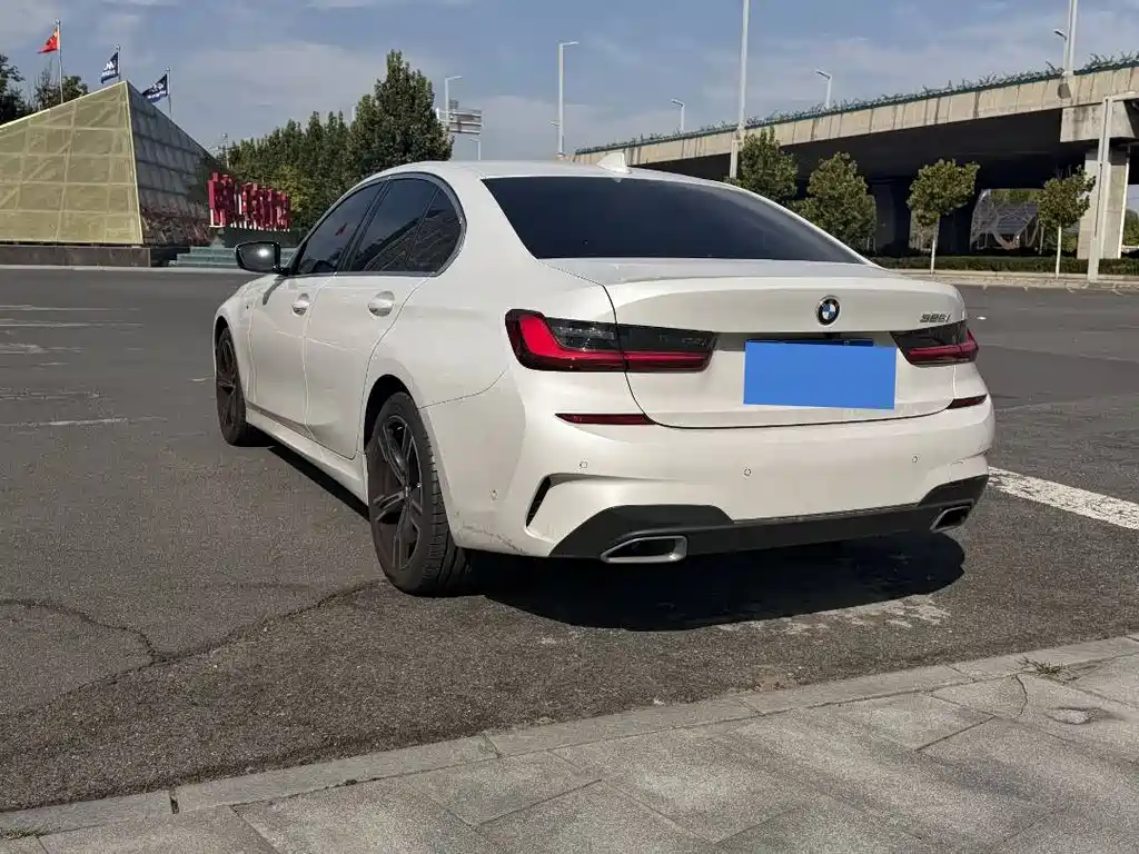 BMW 3 Series — миниатюра 9