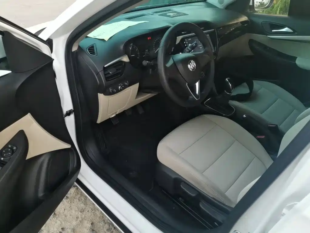 Buick Excelle — миниатюра 15