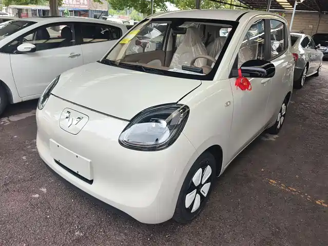 WULING AUTOMOBILE HONGGUANG MINIEV 2025