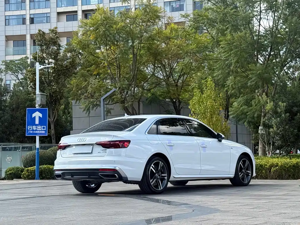 Audi A4L — миниатюра 7