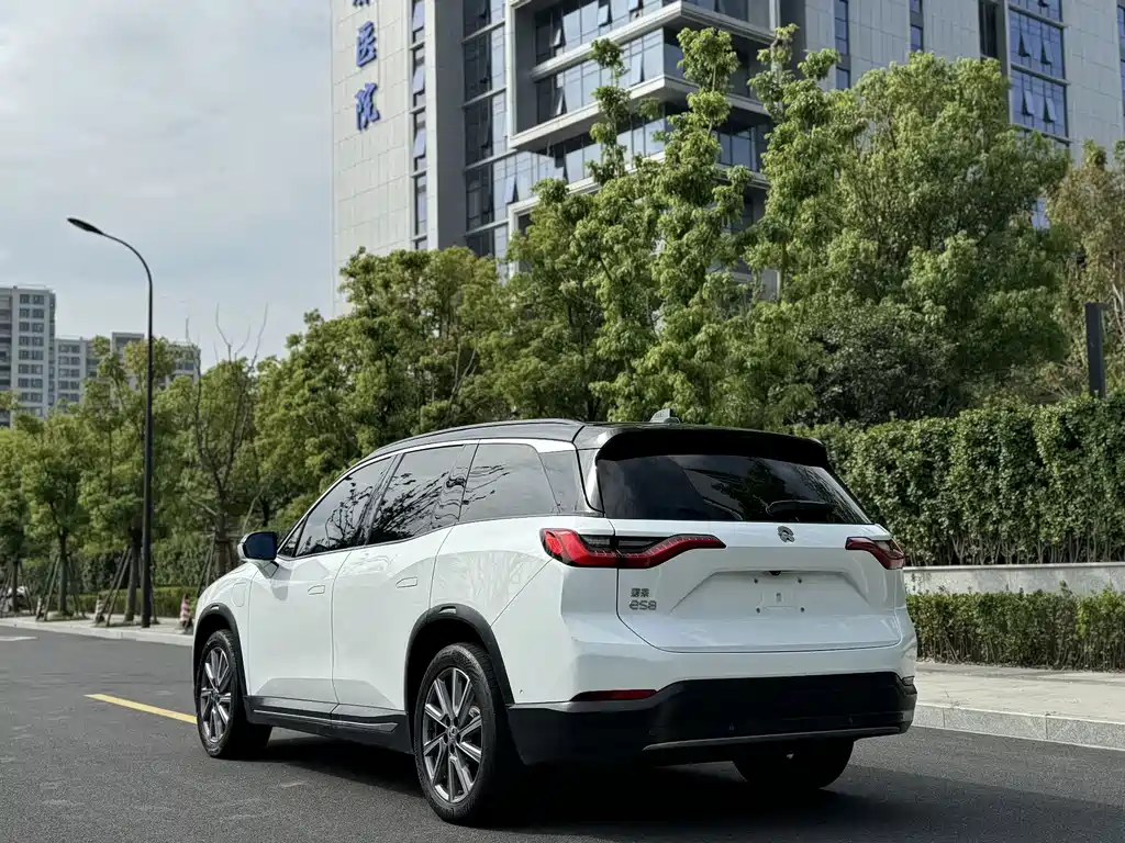 NIO ES8 — миниатюра 8