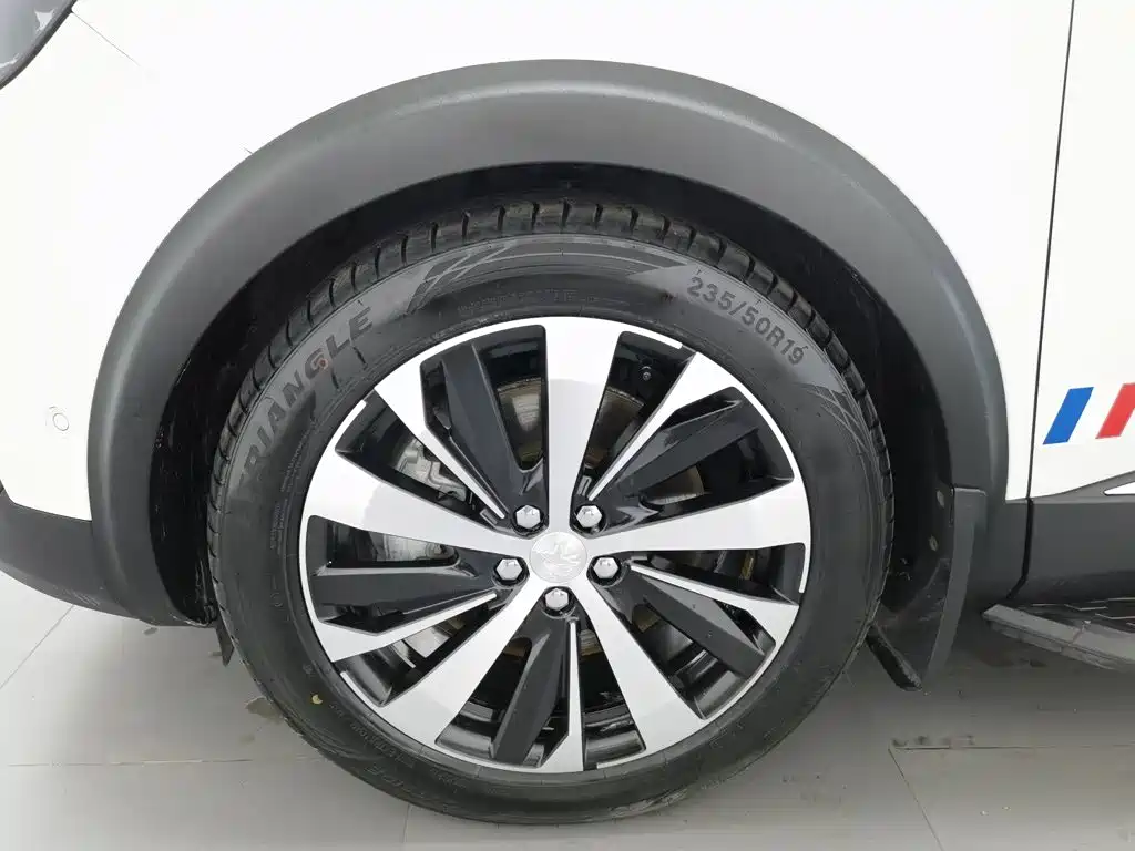 Peugeot 5008 — миниатюра 17
