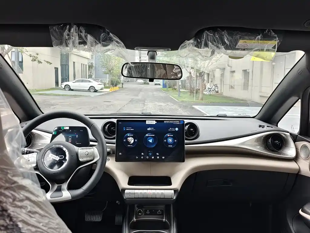BYD Dolphin — миниатюра 6