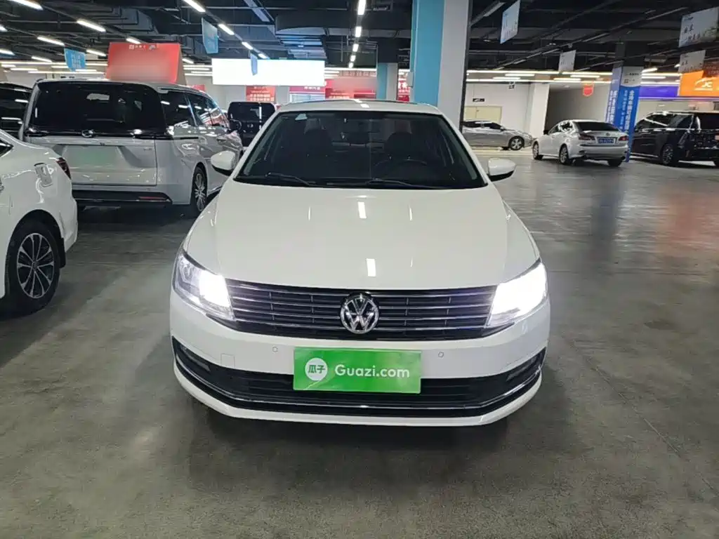 Volkswagen Lavida — миниатюра 3