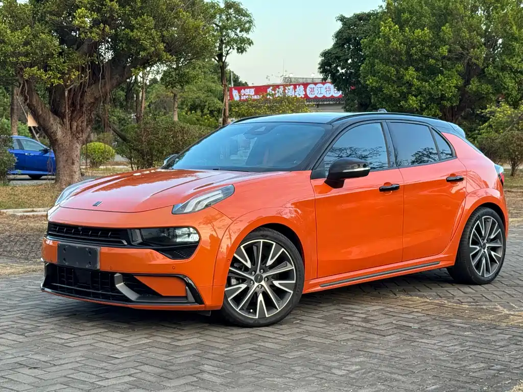 Lynk & Co 02 Hatchback 2021