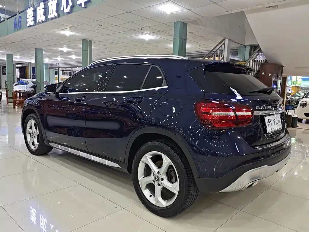 Mercedes-Benz GLA — миниатюра 15