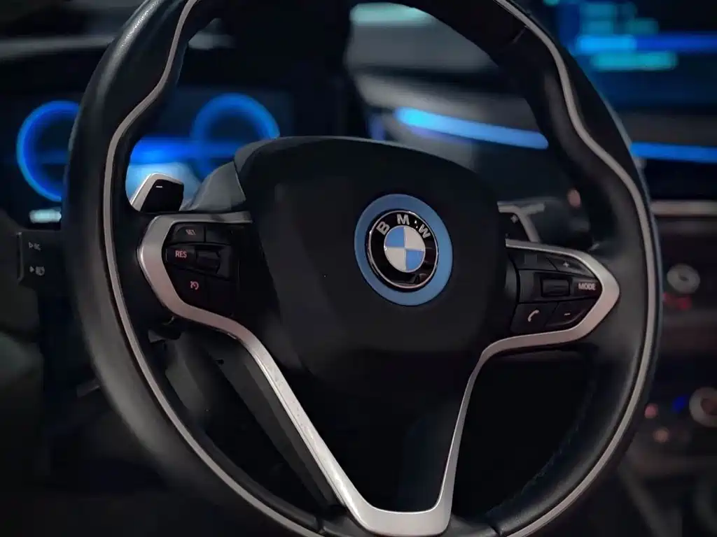 BMW i8 — миниатюра 4
