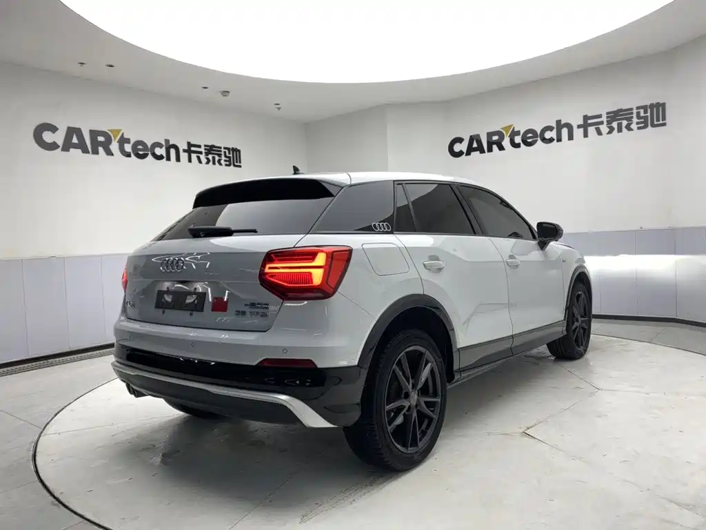 Audi Q2L — миниатюра 5