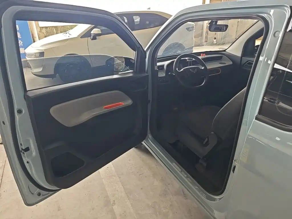Wuling MINIEV — миниатюра 16