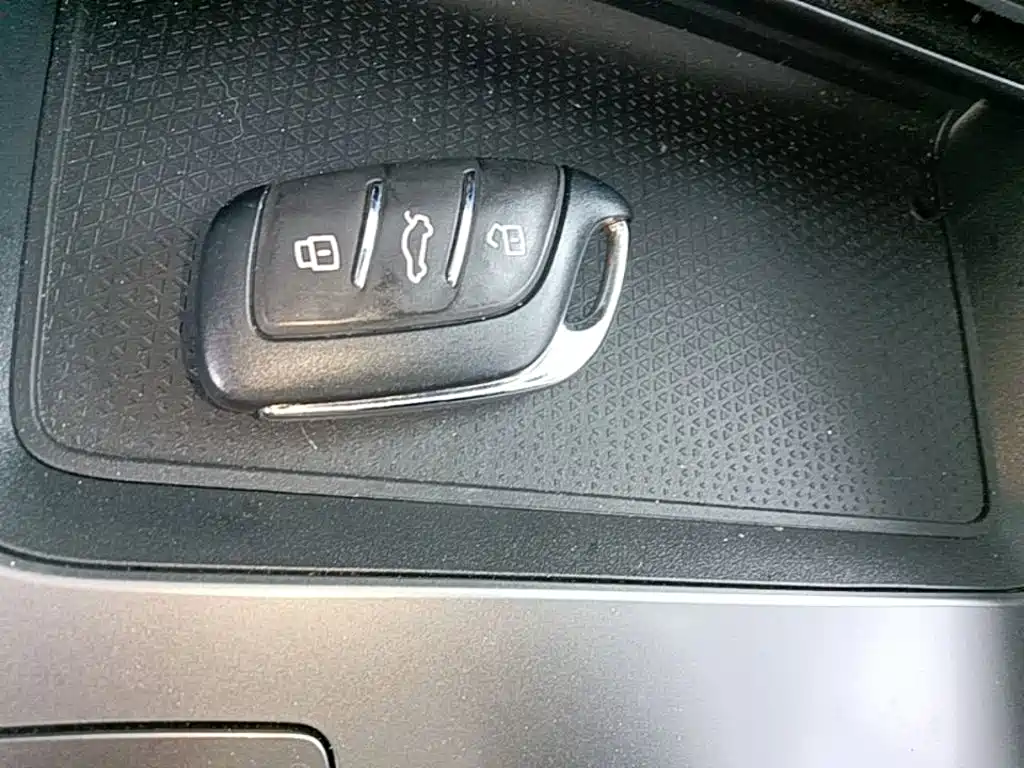 Roewe RX5 — миниатюра 9