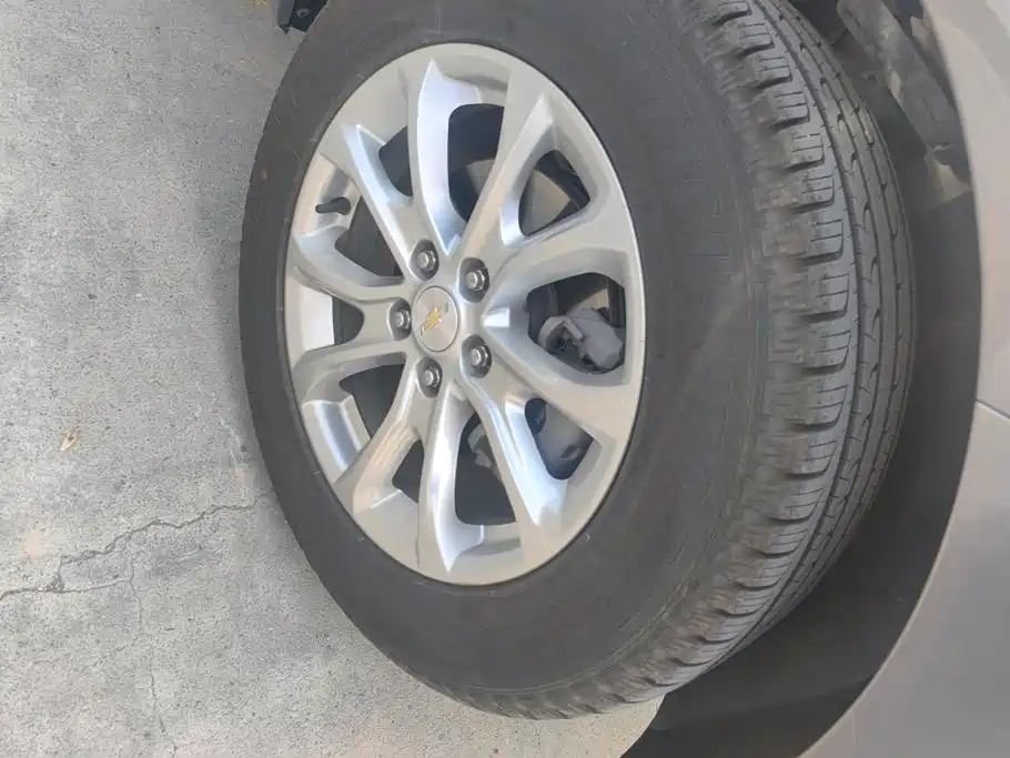 Chevrolet Equinox — миниатюра 6