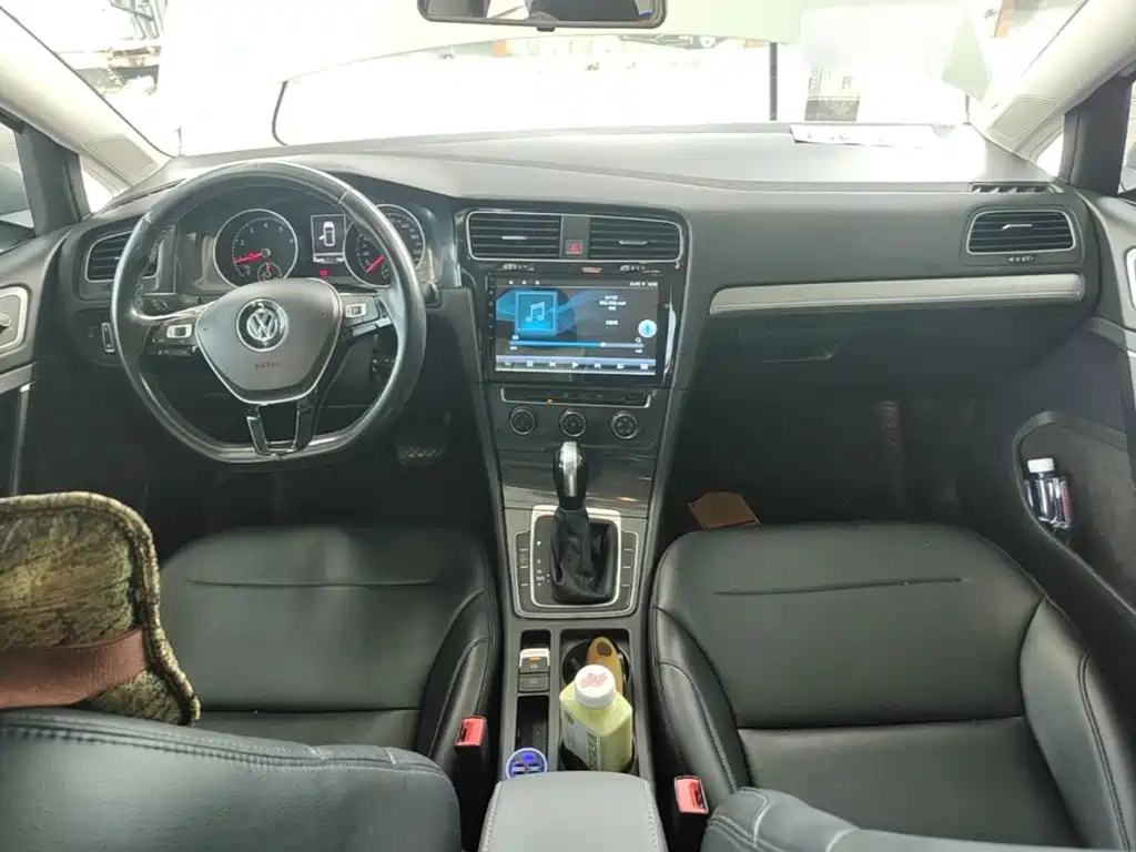 Volkswagen Golf — миниатюра 10