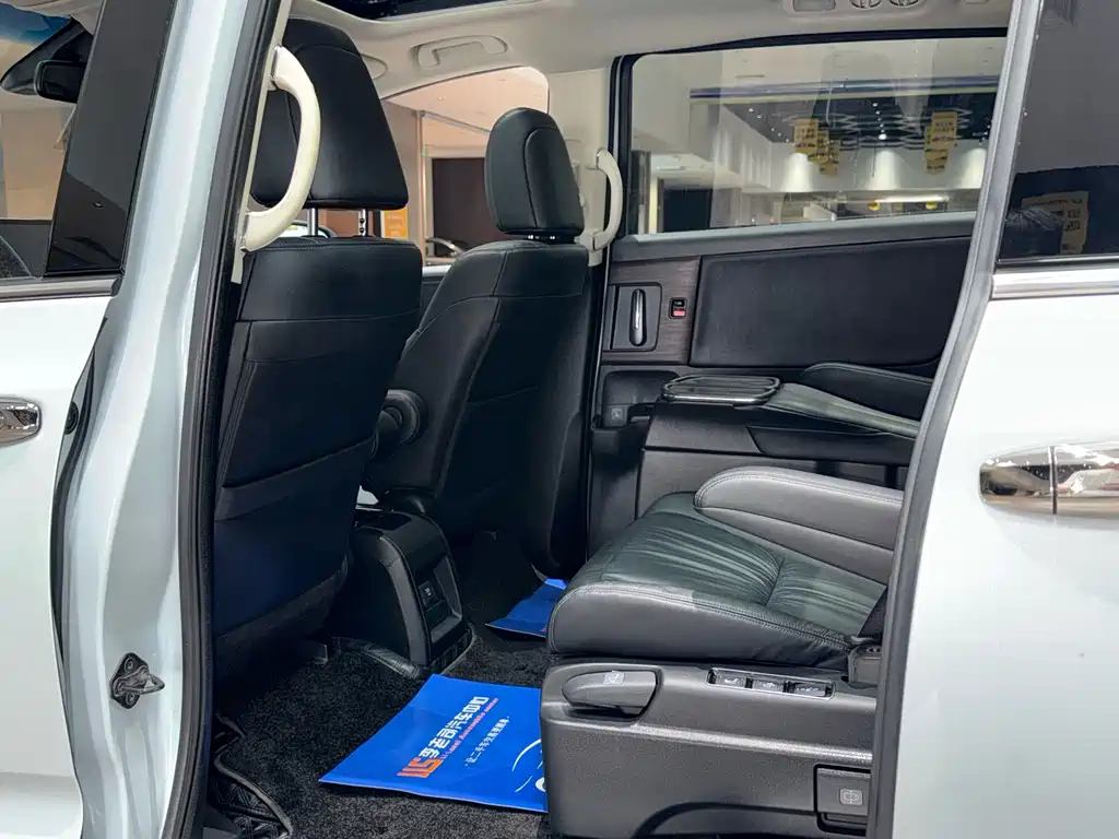 Honda Odyssey — миниатюра 7