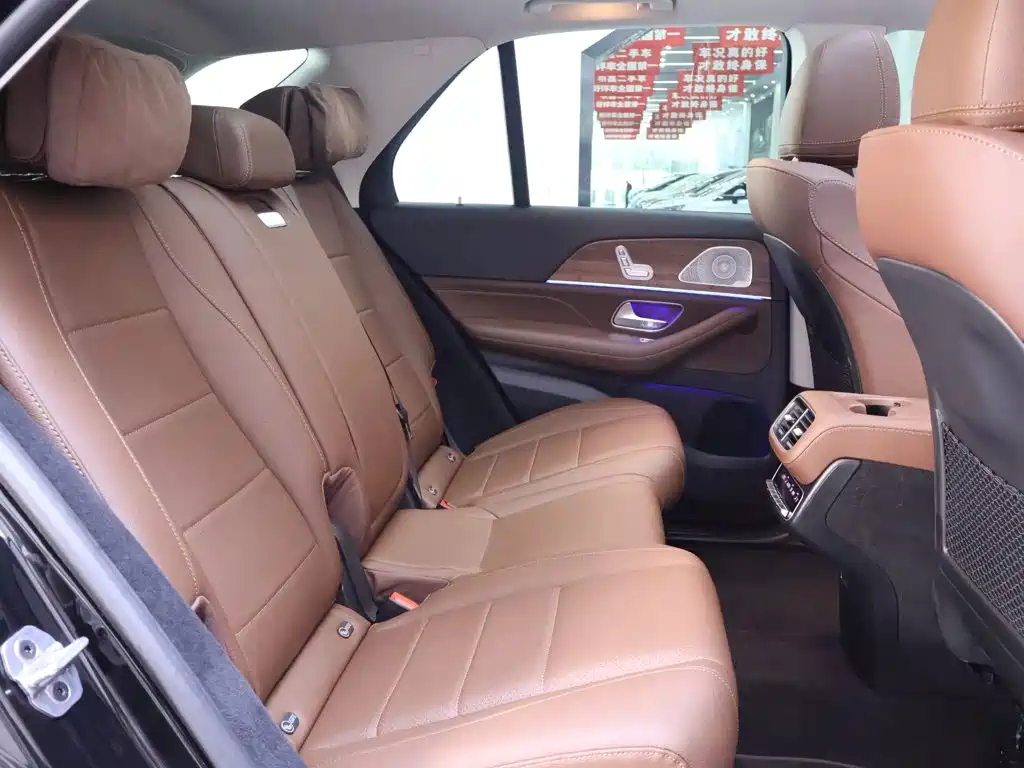 Mercedes-Benz GLE (Import) — миниатюра 22