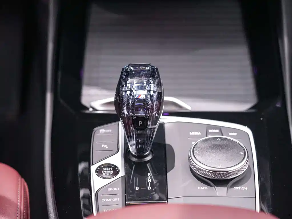 BMW iX3 — миниатюра 15