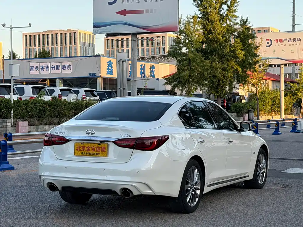 Infiniti Q50L — миниатюра 4